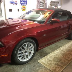 Meet your Posher, Chuck